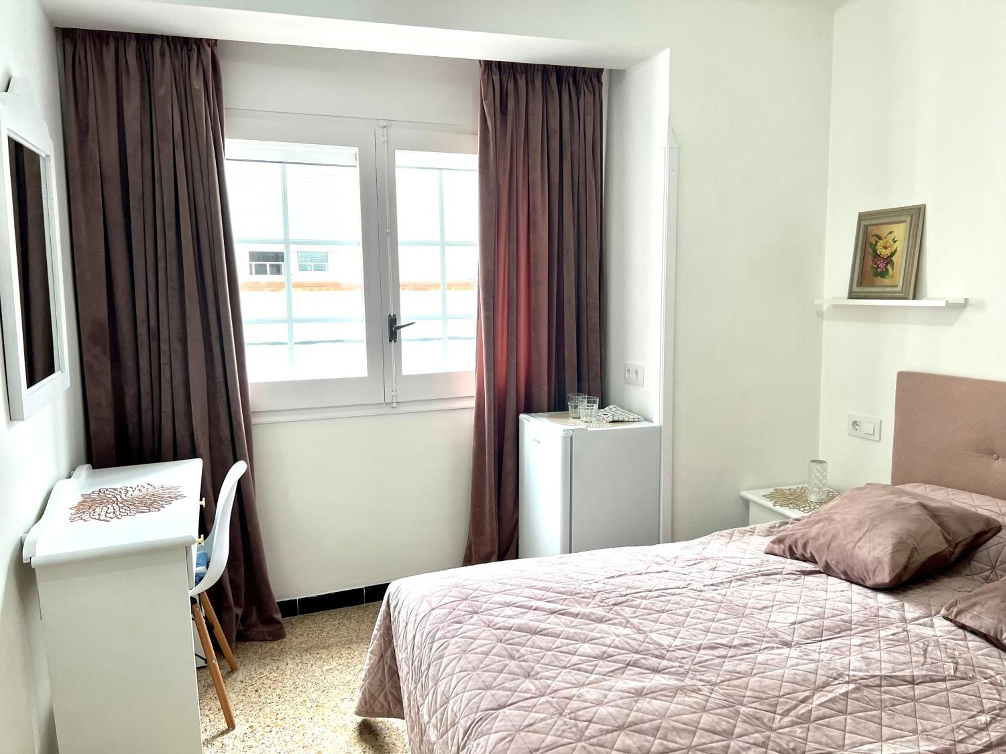 Escondite Central Con Terraza Compartida En La Azotea Roses Exterior photo